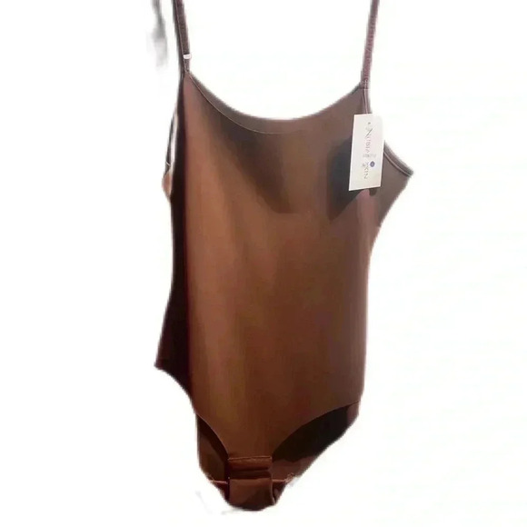 NWT  Nubian skin seamless lightweight spaghetti strap berry naked bodysuit S - Picture 2 of 3